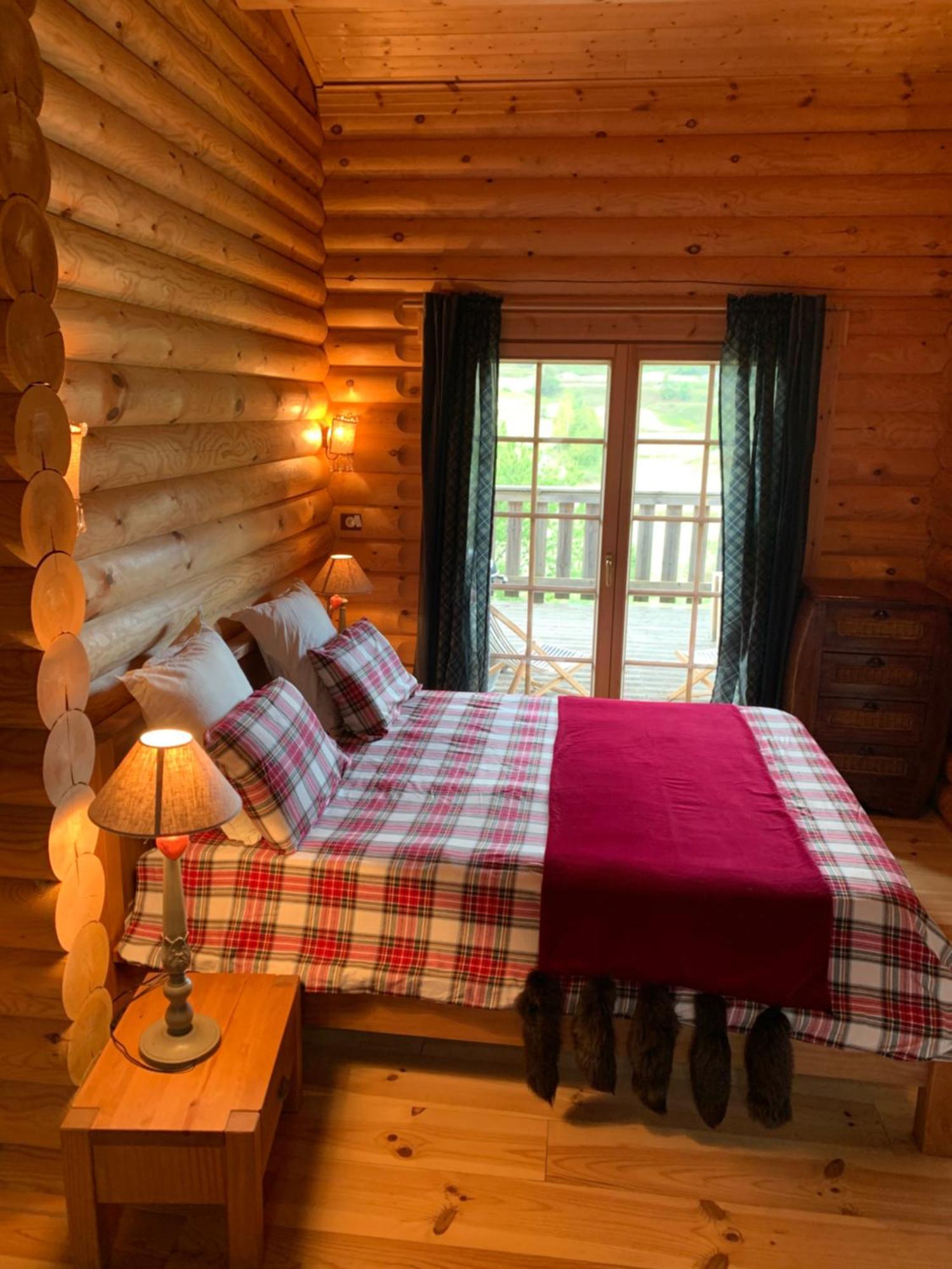 Chalet Luxueux Sauna Wifi Roubion